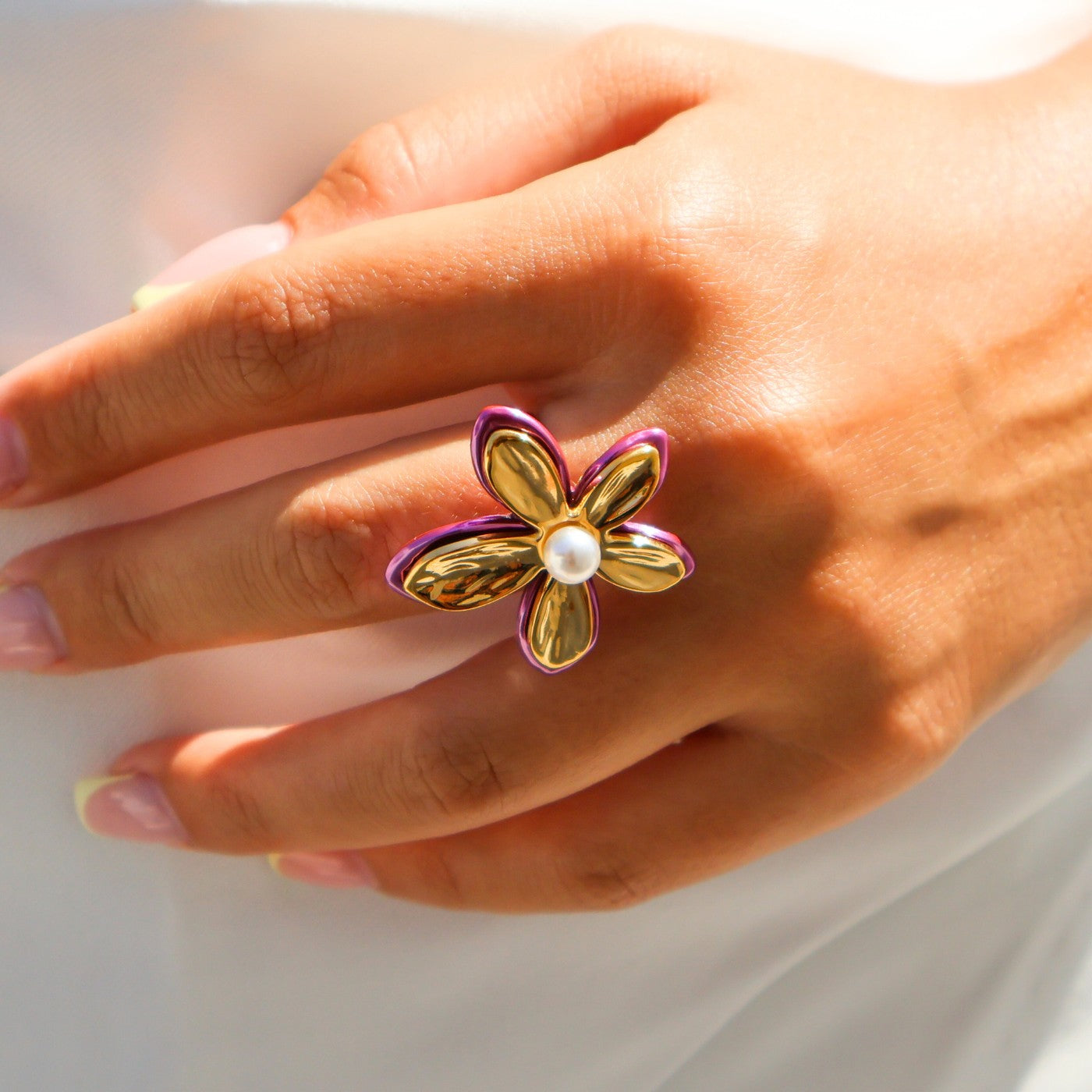 Bloom Aura Ring