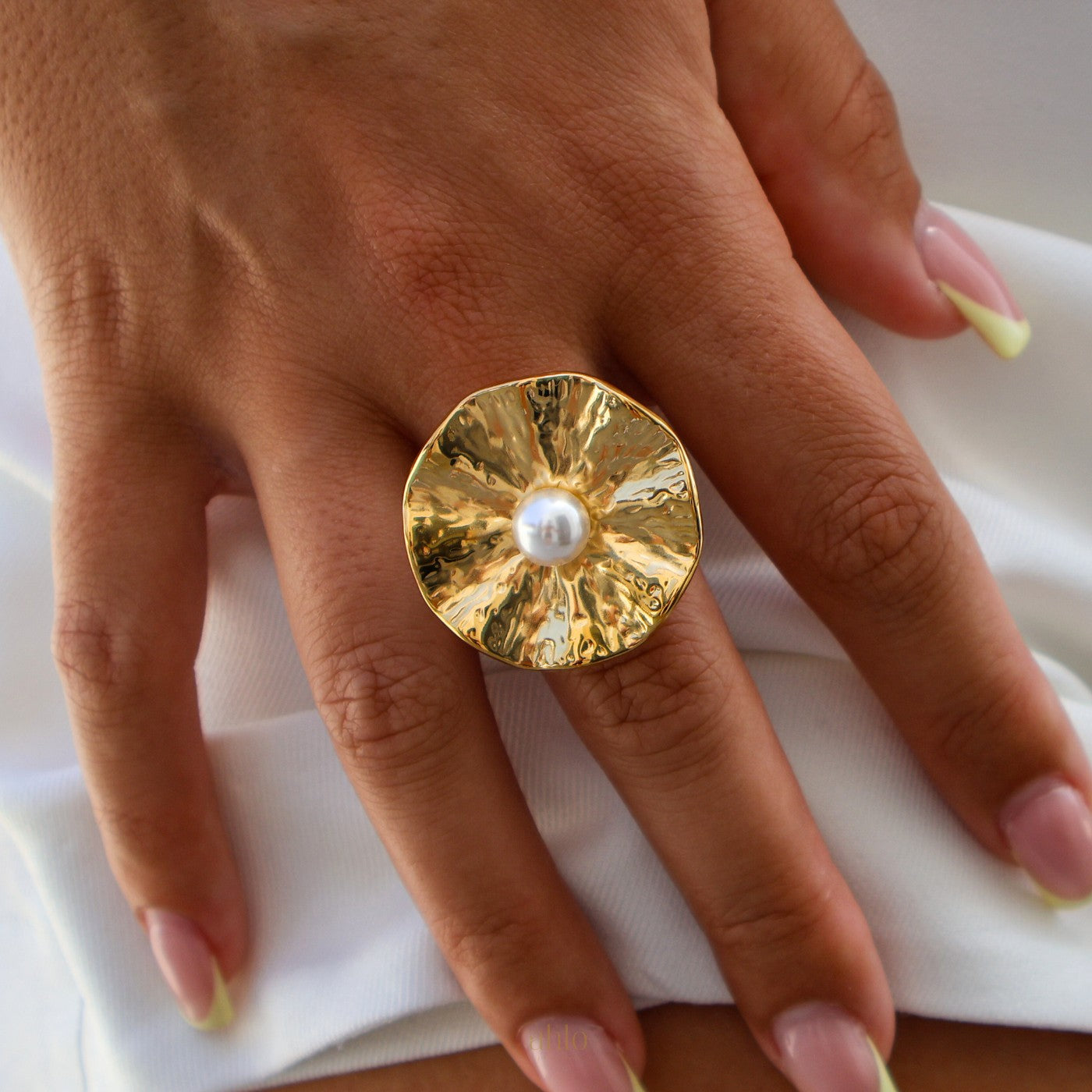 Statement Pearl Leaf Ring