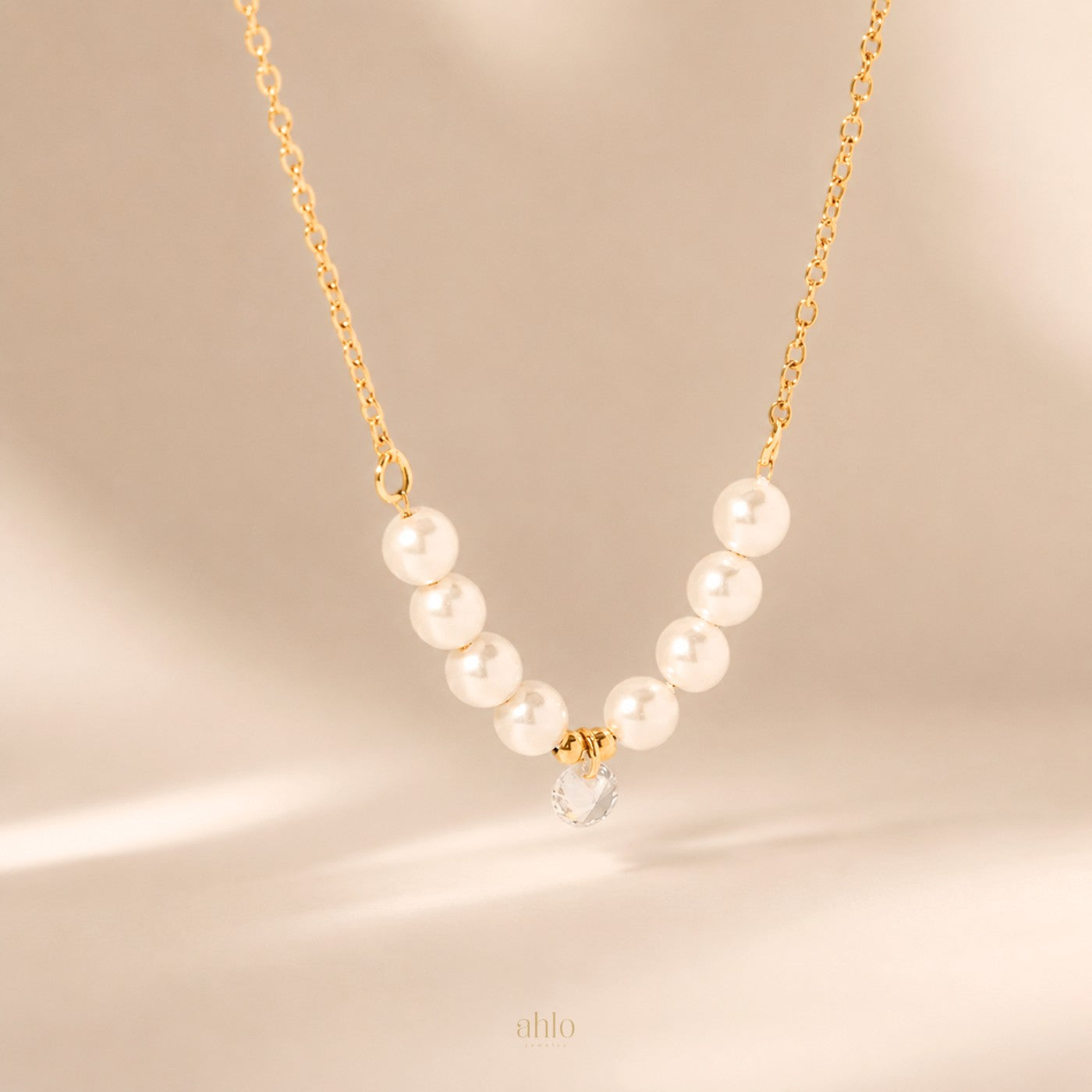 Halo Pearl Necklace